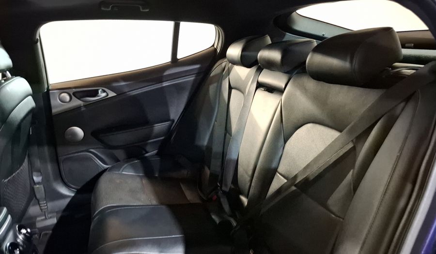 Kia Stinger 2.0 GT-LINE AUTO Hatchback 2019