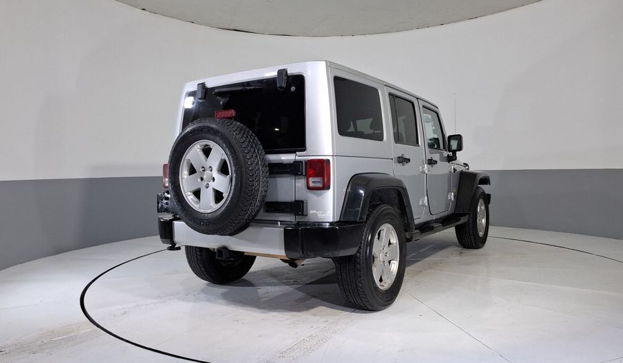 Jeep Wrangler 3.8 UNLIMITED SAHARA 4X4 AUTO Suv 2011