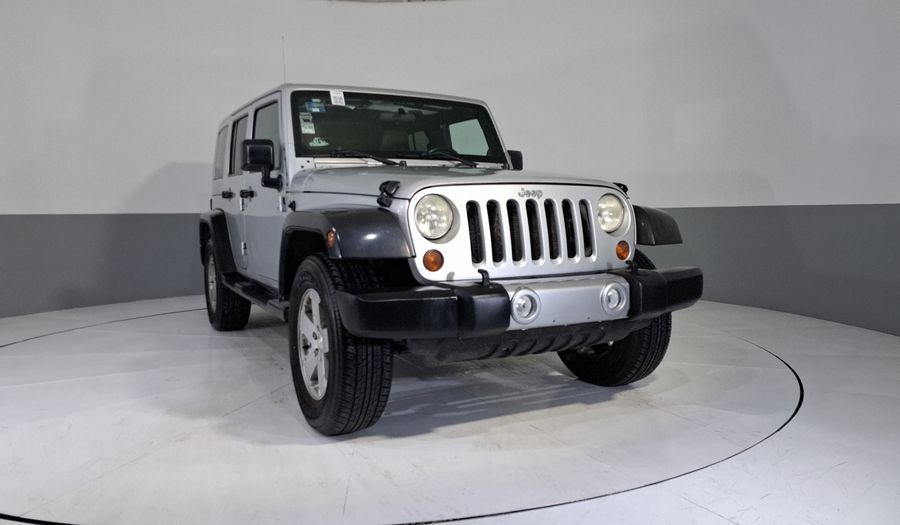 Jeep Wrangler 3.8 UNLIMITED SAHARA 4X4 AUTO Suv 2011