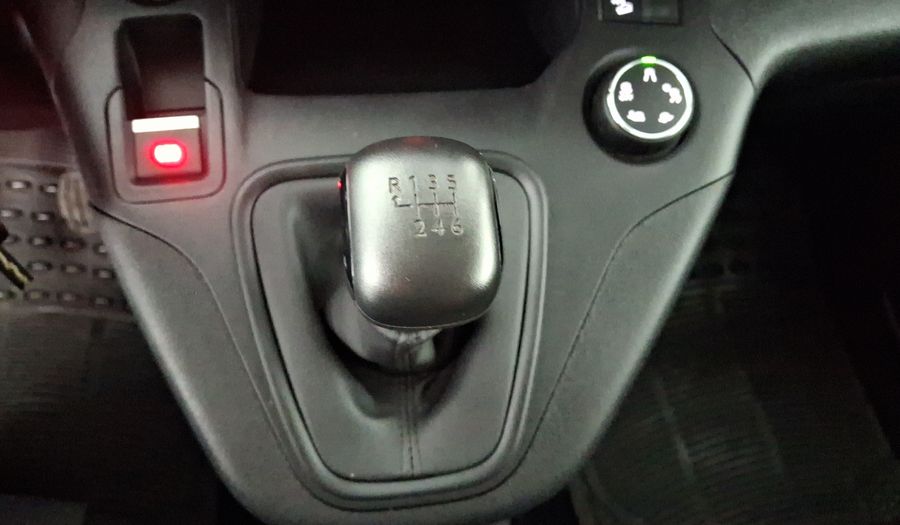 Peugeot Partner 1.2 PURETECH MAXI PACK Van 2024