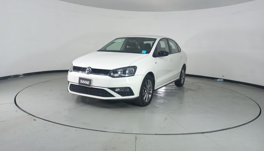 Volkswagen • Vento