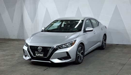 Nissan • Sentra