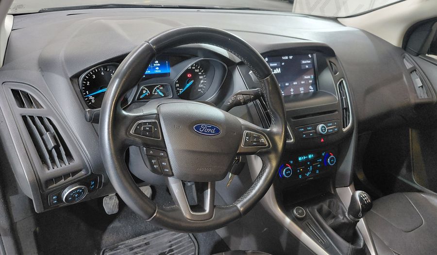 Ford Focus Iii 2.0 SE PLUS Hatchback 2017