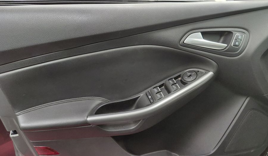 Ford Focus Iii 2.0 SE PLUS Hatchback 2017
