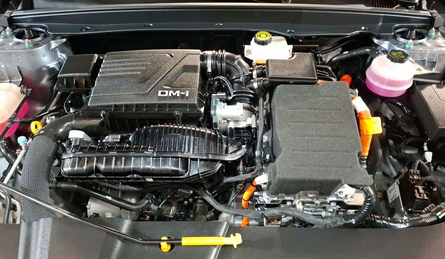 Byd King 1.5 PHEV DM-I 55KM AUTO Sedan 2025