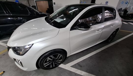 Peugeot • 208