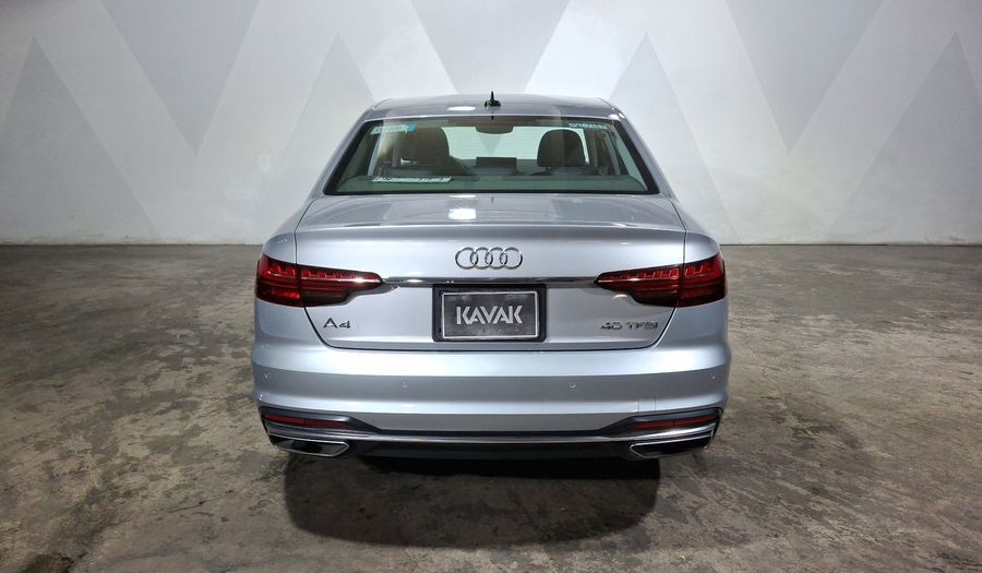 Audi A4 2.0 MHEV 40 TFSI SELECT DCT Sedan 2023
