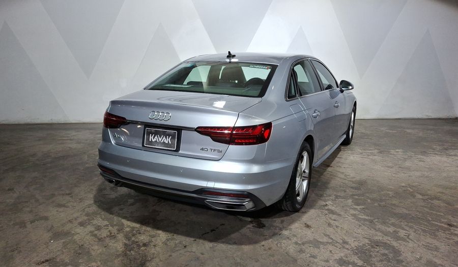 Audi A4 2.0 MHEV 40 TFSI SELECT DCT Sedan 2023