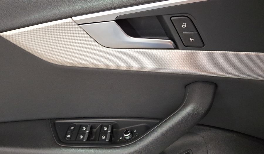 Audi A4 2.0 MHEV 40 TFSI SELECT DCT Sedan 2023