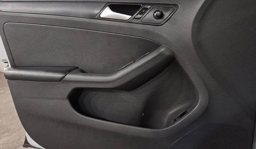 Volkswagen Jetta 2.0 TIP Sedan 2018