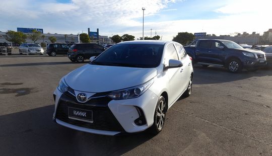 Toyota • Yaris