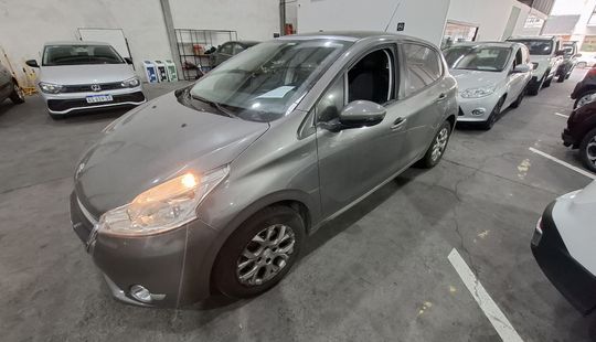 Peugeot • 208