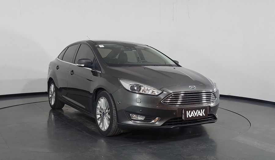 Ford Focus 2.0 TITANIUM PLUS SEDAN AT Sedan 2017