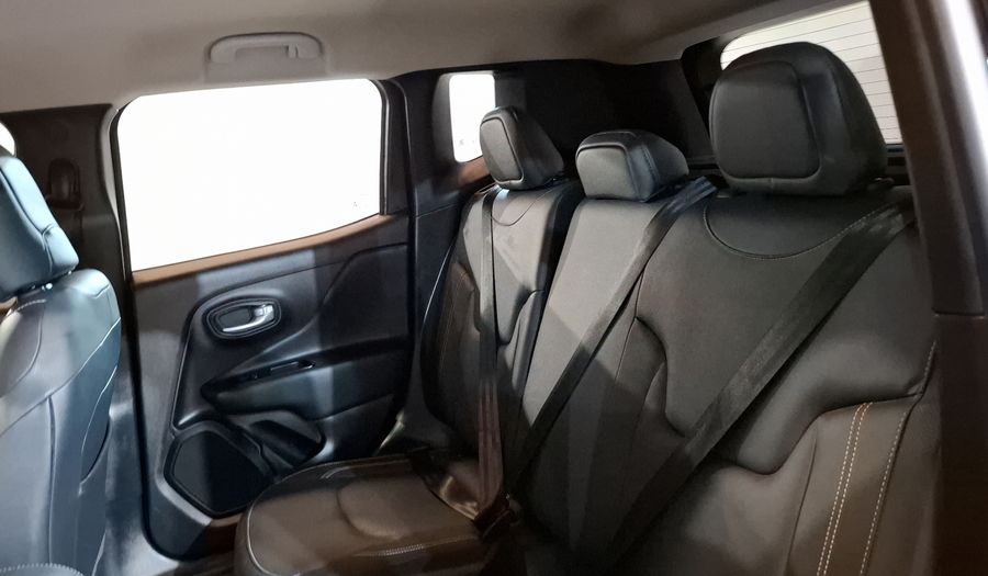 Jeep Renegade 1.3 LATITUDE AUTO Suv 2023