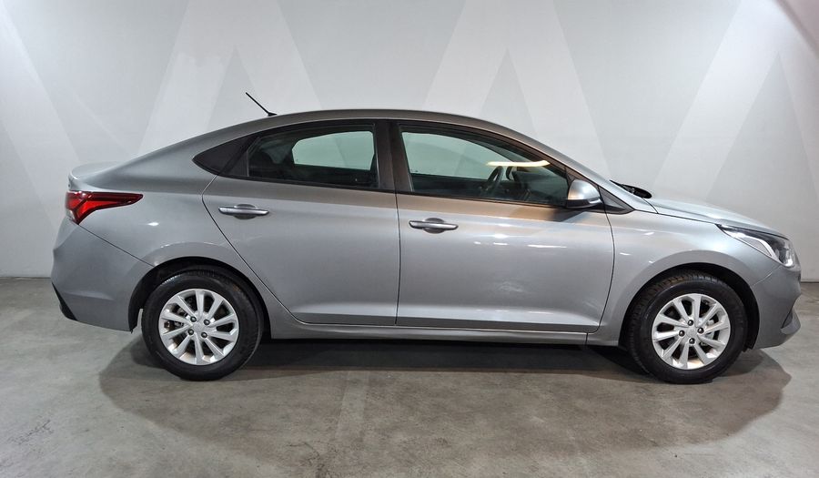 Hyundai Accent 1.6 GL MID AUTO Sedan 2022