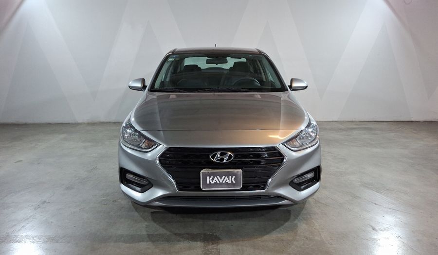 Hyundai Accent 1.6 GL MID AUTO Sedan 2022