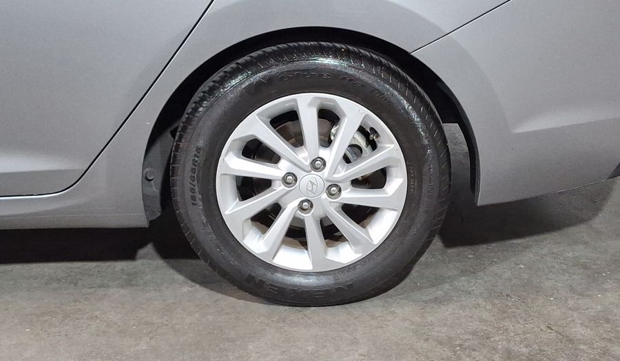 Hyundai Accent 1.6 GL MID AUTO Sedan 2022