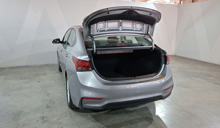 Hyundai Accent 1.6 GL MID AUTO Sedan 2022