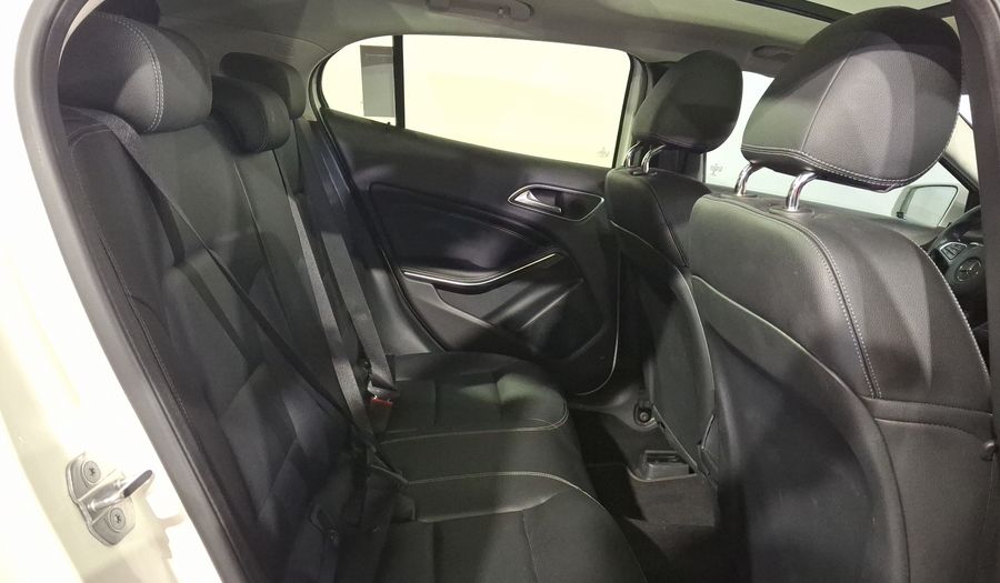 Mercedes Benz Clase Gla 1.6 GLA 200 SPORT DCT Suv 2020
