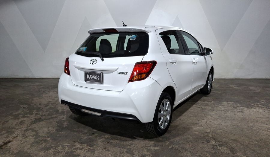 Toyota Yaris 1.5 SE AT 5PTAS Hatchback 2016