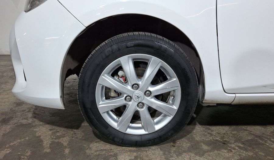 Toyota Yaris 1.5 SE AT 5PTAS Hatchback 2016