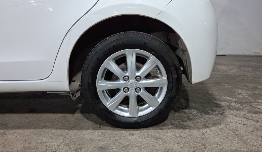 Toyota Yaris 1.5 SE AT 5PTAS Hatchback 2016