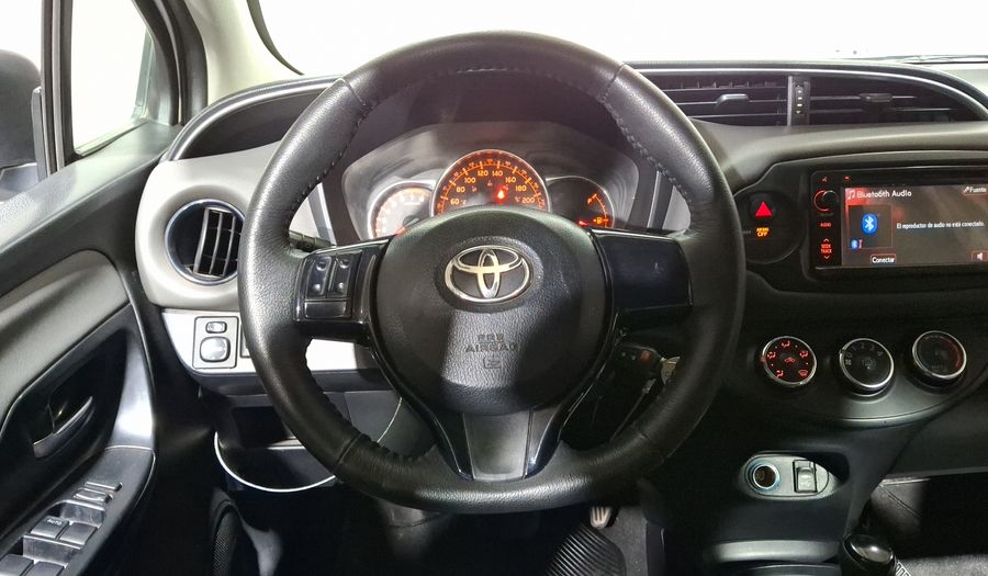 Toyota Yaris 1.5 SE AT 5PTAS Hatchback 2016
