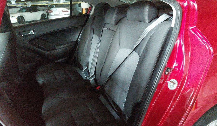 Kia Forte 2.0 EX AT Hatchback 2017