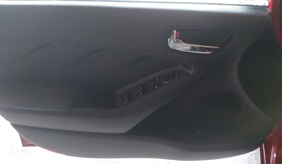 Kia Forte 2.0 EX AT Hatchback 2017