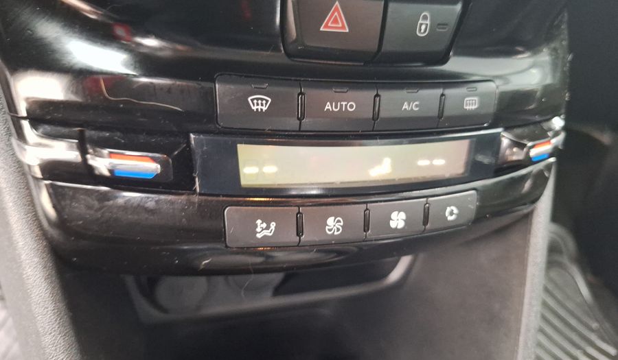 Peugeot 208 1.5 BLUEHDI 100 HP ACTIVE PACK Hatchback 2019
