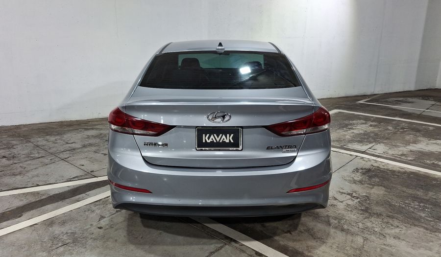 Hyundai Elantra 2.0 LIMITED TECH NAVI AT Sedan 2017