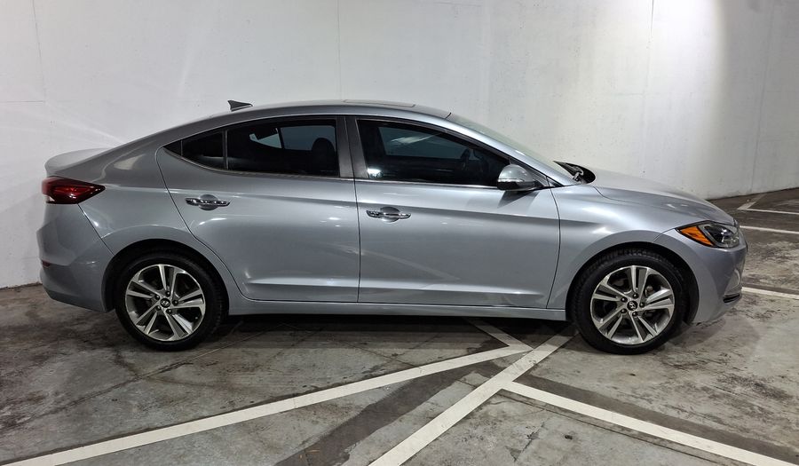 Hyundai Elantra 2.0 LIMITED TECH NAVI AT Sedan 2017