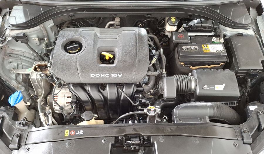 Hyundai Elantra 2.0 LIMITED TECH NAVI AT Sedan 2017
