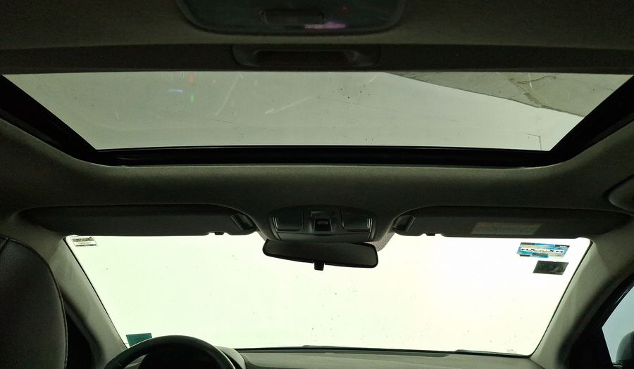 Hyundai Elantra 2.0 LIMITED TECH NAVI AT Sedan 2017