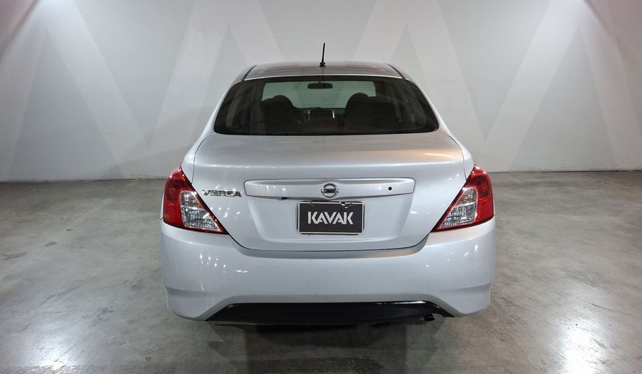 Nissan Versa 1.6 ADVANCE AUTO Sedan 2017