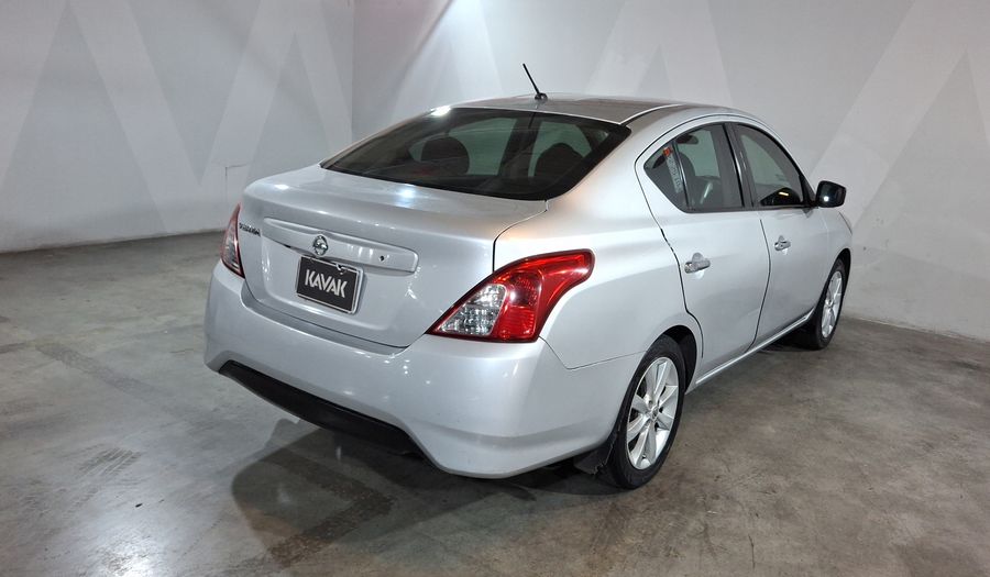Nissan Versa 1.6 ADVANCE AUTO Sedan 2017