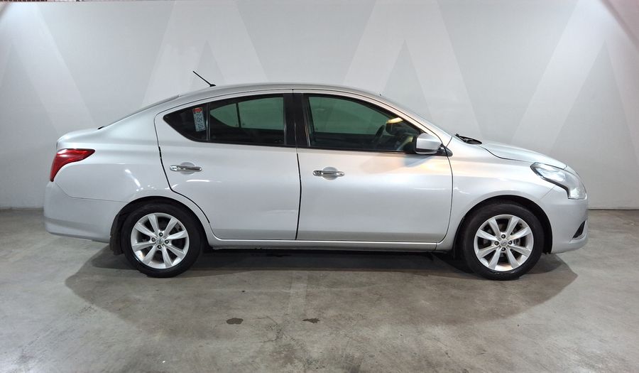 Nissan Versa 1.6 ADVANCE AUTO Sedan 2017