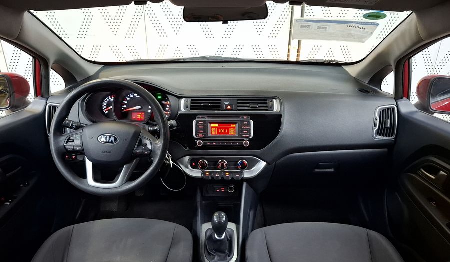Kia Rio 1.6 LX MT Hatchback 2016