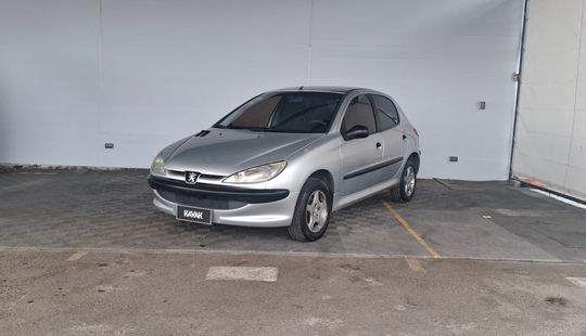 Peugeot • 206