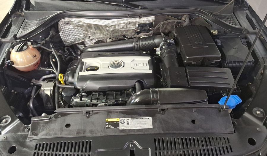Volkswagen Tiguan 2.0 PAQUETE SPORT & STYLE Suv 2017
