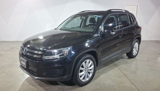 Volkswagen • Tiguan