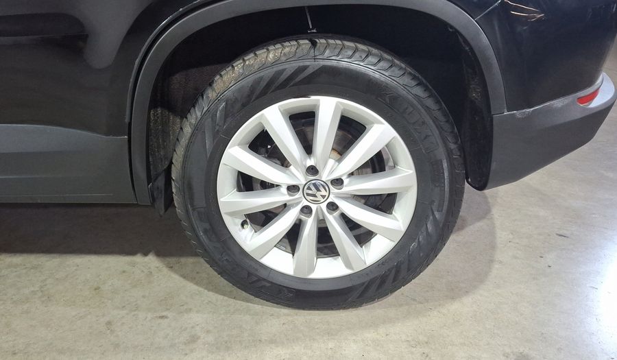 Volkswagen Tiguan 2.0 PAQUETE SPORT & STYLE Suv 2017