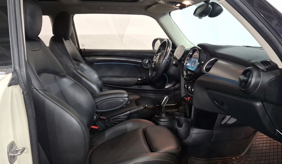 Mini Cooper S 2.0 COOPER CLASSIC DCT Hatchback 2022