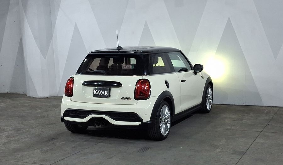 Mini Cooper S 2.0 COOPER CLASSIC DCT Hatchback 2022