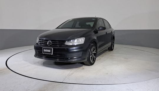 Volkswagen • Vento