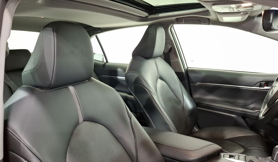 Toyota Camry 2.5 HEV XLE AUTO Sedan 2022