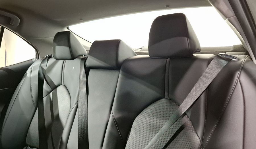 Toyota Camry 2.5 HEV XLE AUTO Sedan 2022