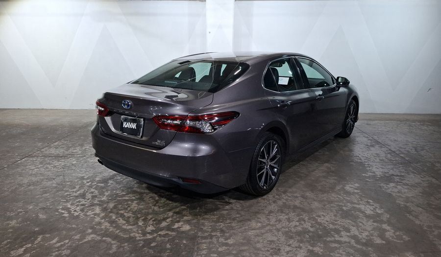 Toyota Camry 2.5 HEV XLE AUTO Sedan 2022