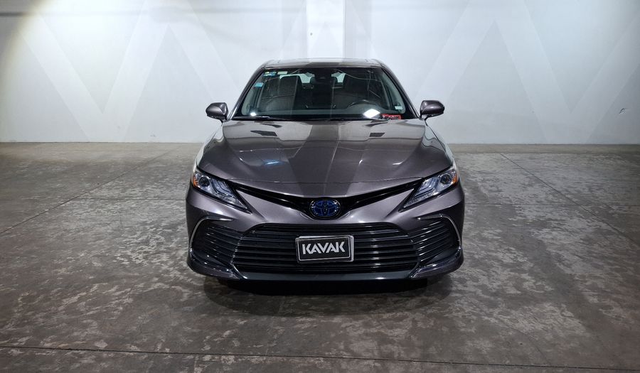 Toyota Camry 2.5 HEV XLE AUTO Sedan 2022