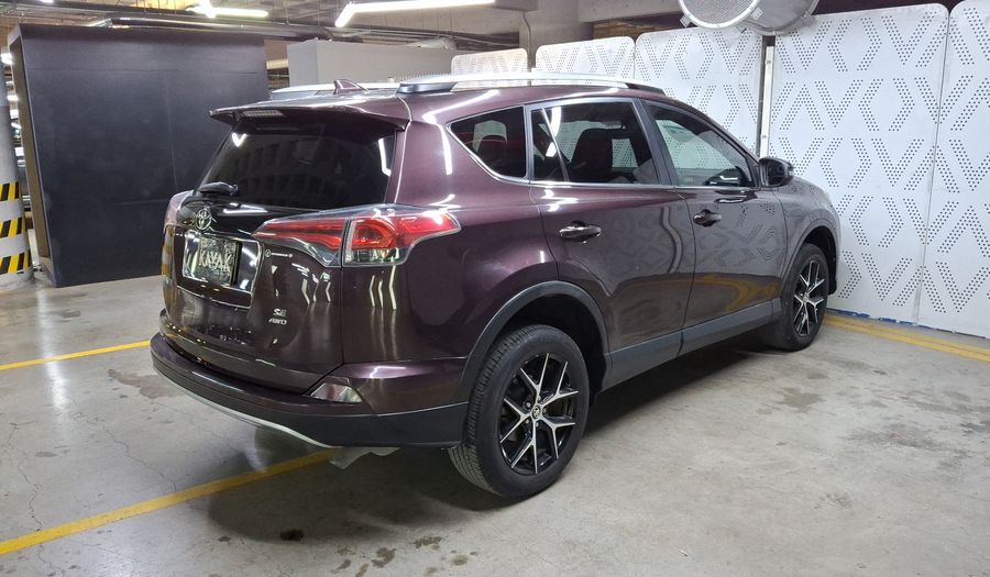 Toyota Rav4 2.5 L4 SE 4WD AT Suv 2018